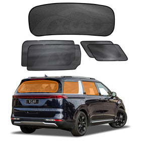 A set of black X-CAR window sun shades designed for the Kia Carnival KA4 Series 2020-2025. The image shows the sun shades both separately and installed on a vehicle.