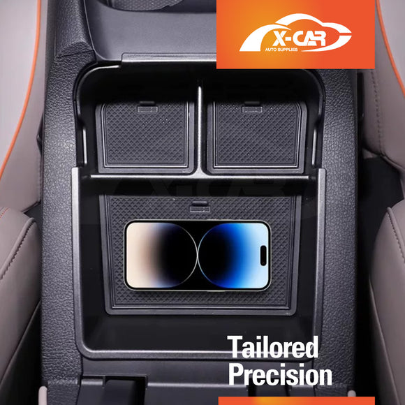 X-CAR armrest organiser installed in BYD Sealion 5 armrest. 