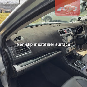 X-CAR dash mat for Subaru Outback 2015-2020 installed on the dashboard of the vehicle.